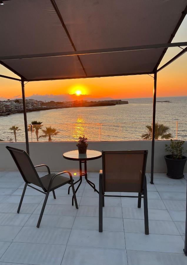 חאניה Zonapartments A Sea View-City Center מראה חיצוני תמונה